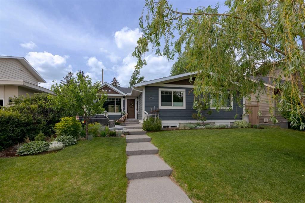 I have sold a property at 2921 Lathom CRESCENT SW in Calgary
