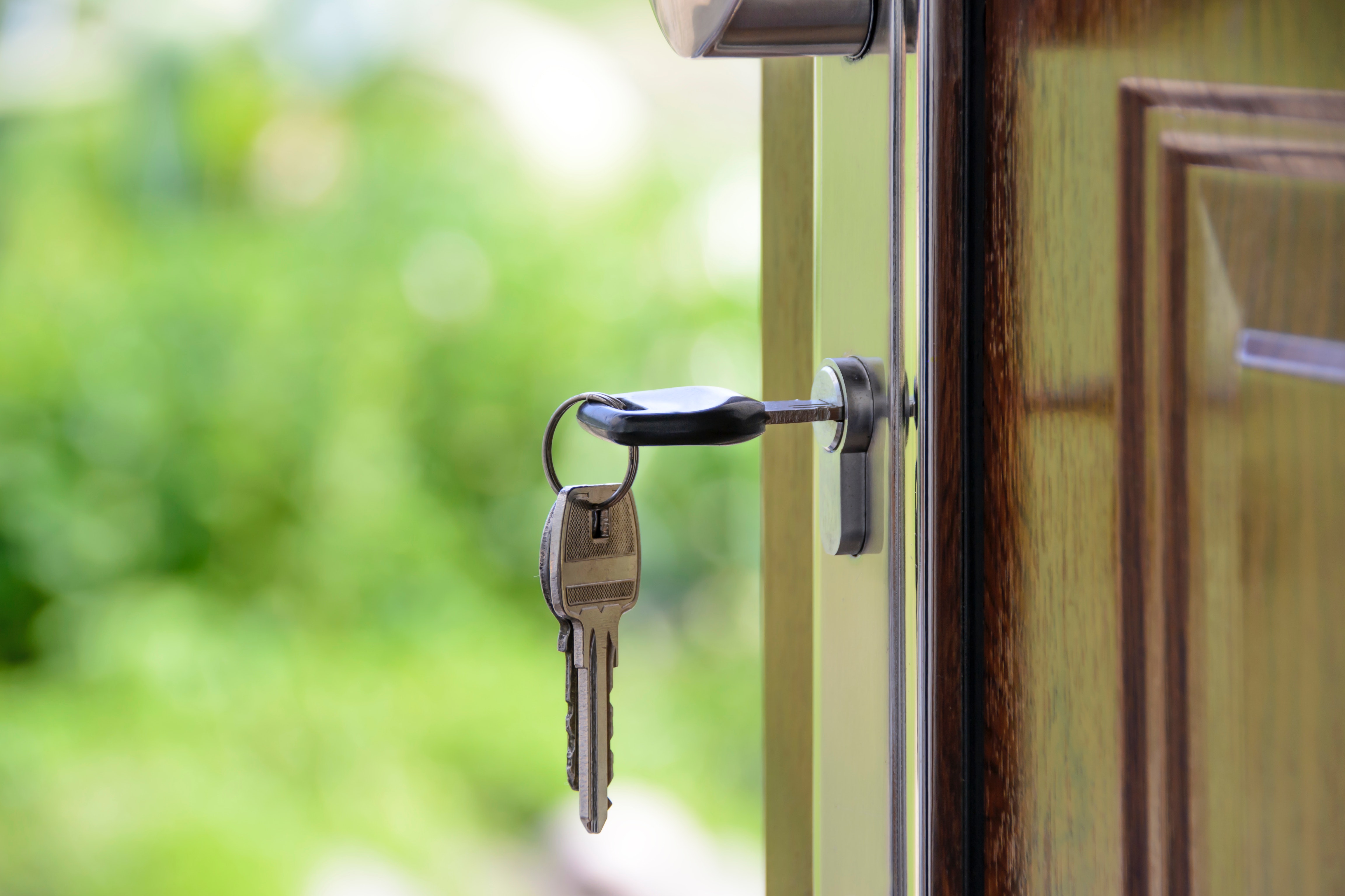Is it Better to Rent or Buy a House?